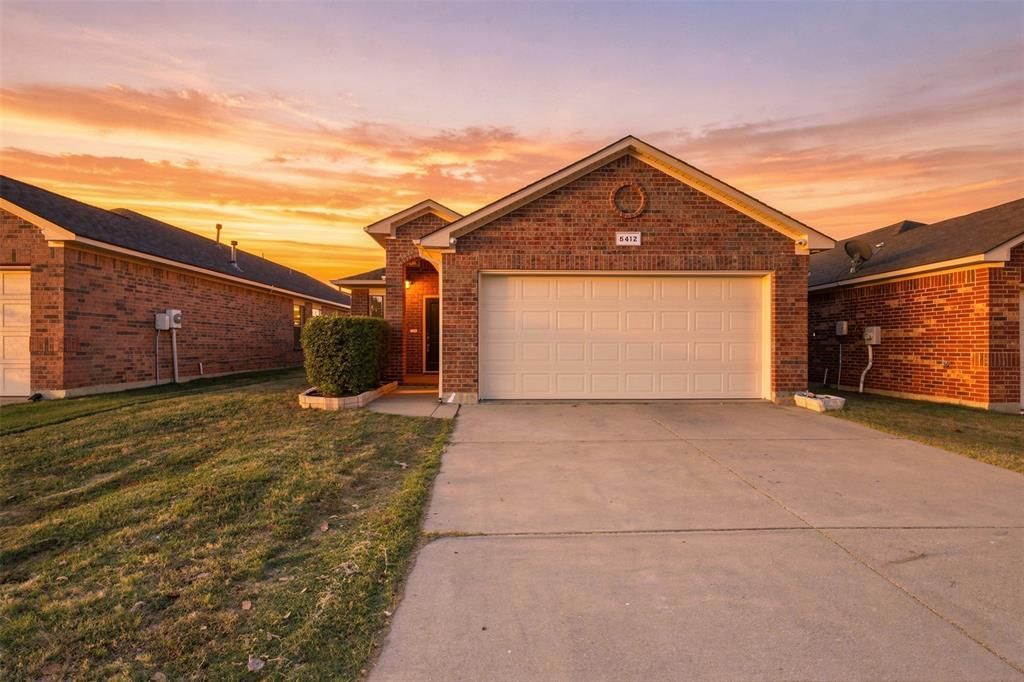 5412 Austin Ridge Drive, Fort Worth