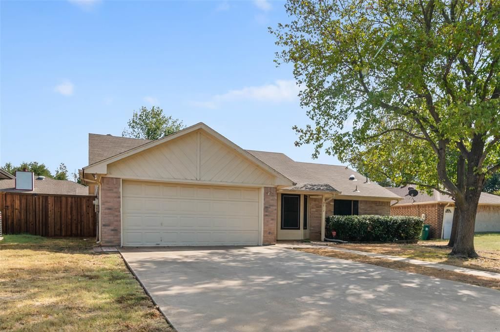 2812 Terry Court, Denton