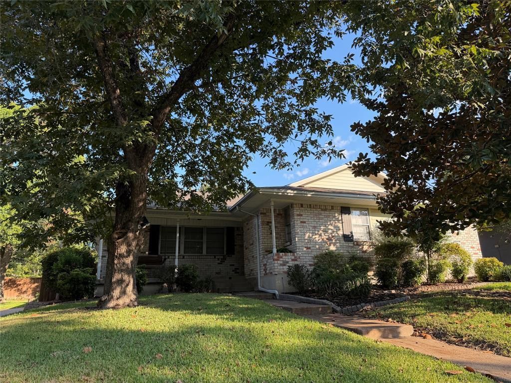 2323 Springhill Drive, Dallas