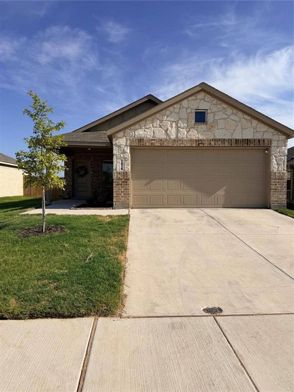 1016 Cortijo Way, Fort Worth