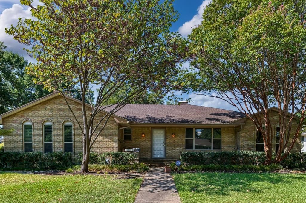 6342 Annapolis Lane, Dallas