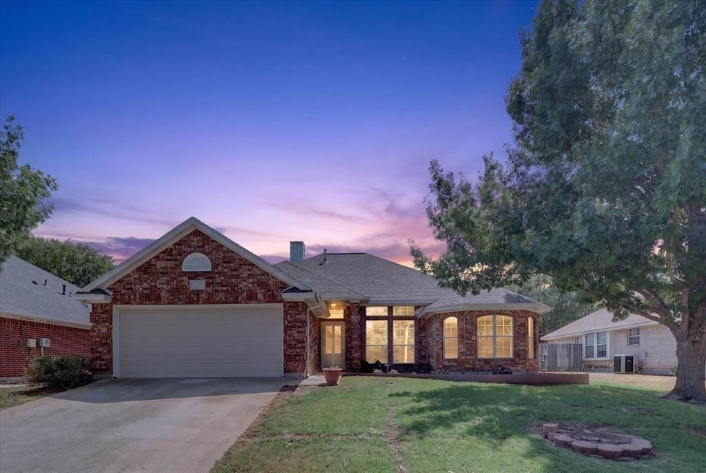 2621 John Drive, Denton