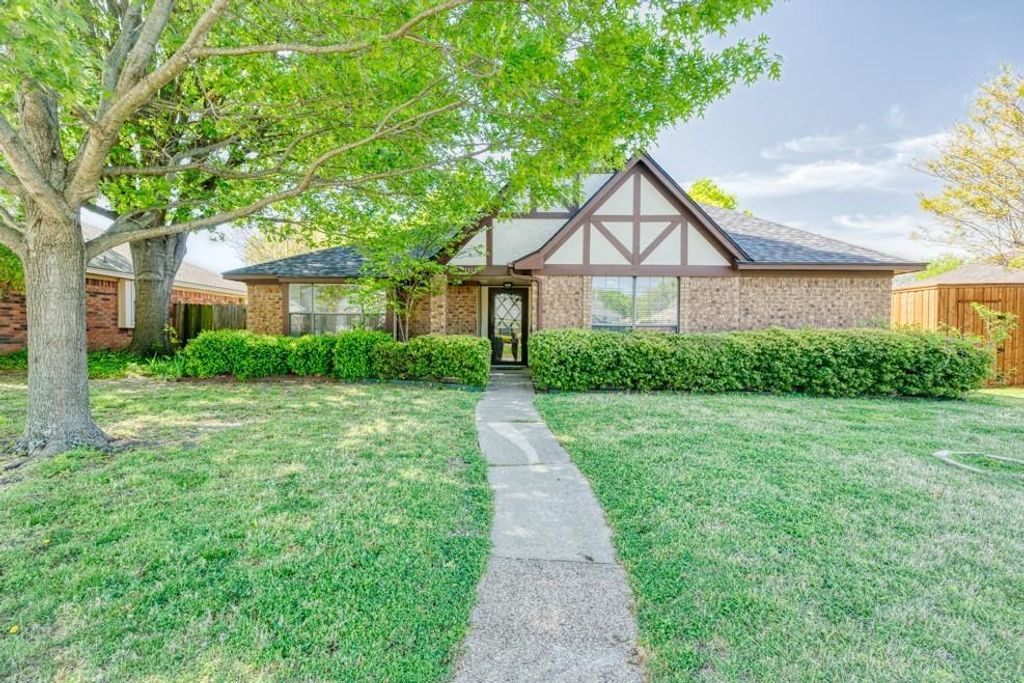 1312 Marigold Drive, Allen