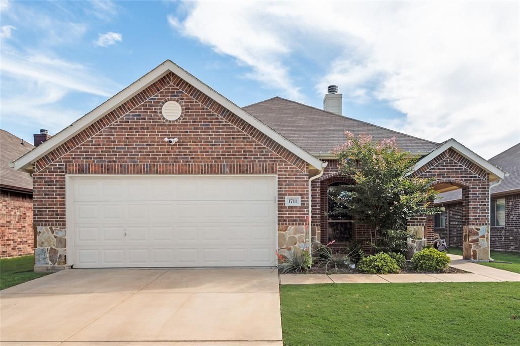 1711 Wooley Way, Seagoville