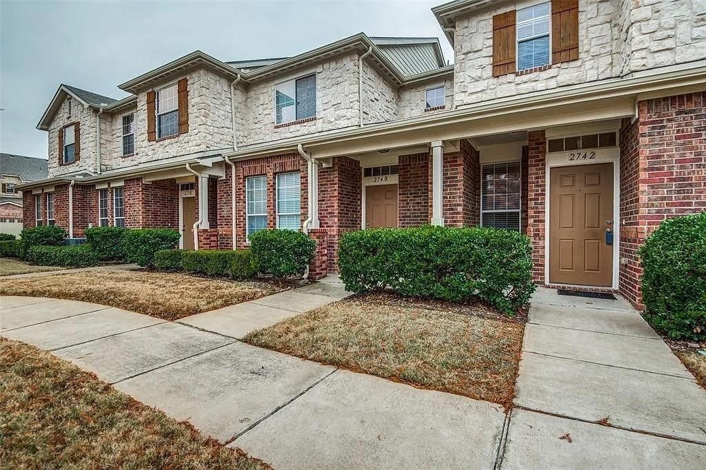 2742 Olympic Park Drive, Grand Prairie