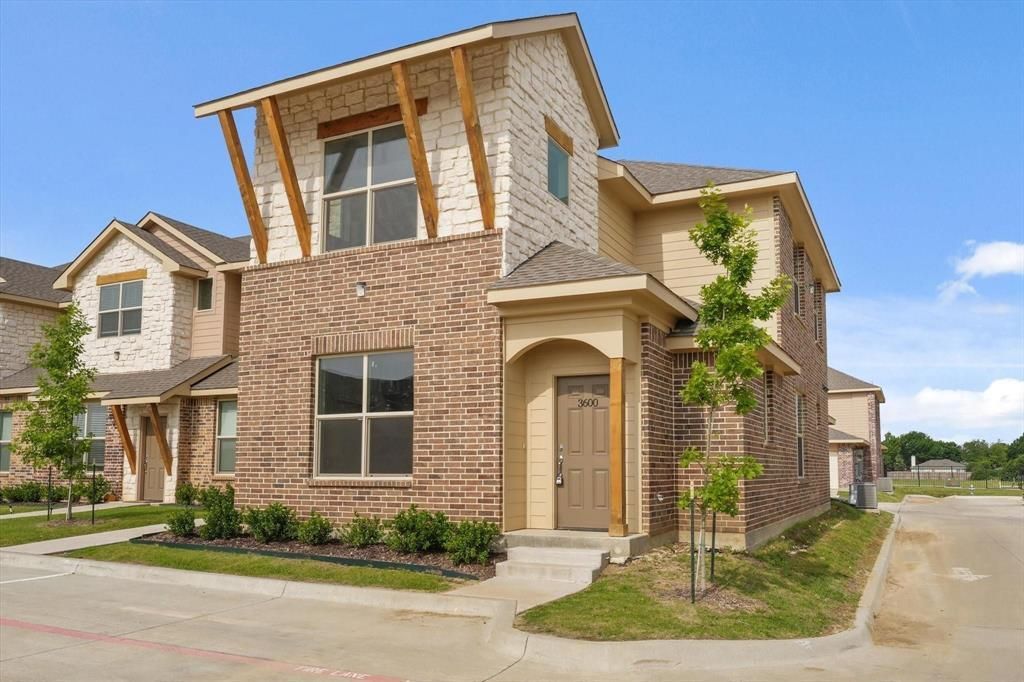 3620 Aaron Place, Denton