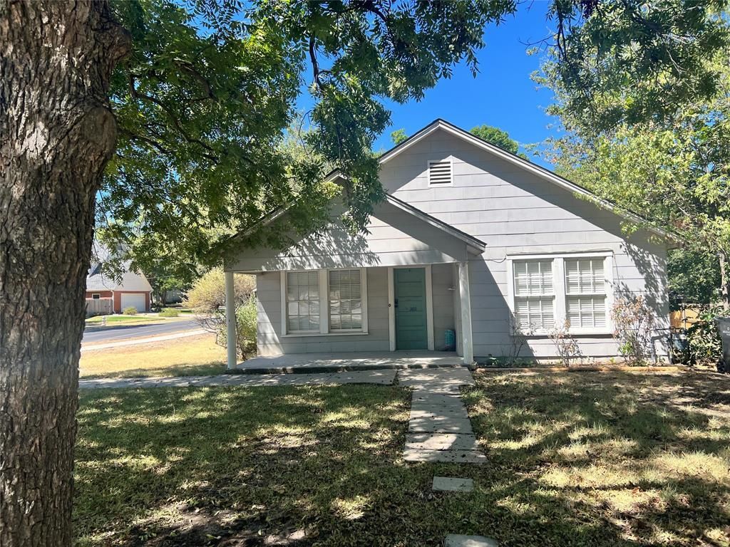 303 N 4th Street, Midlothian