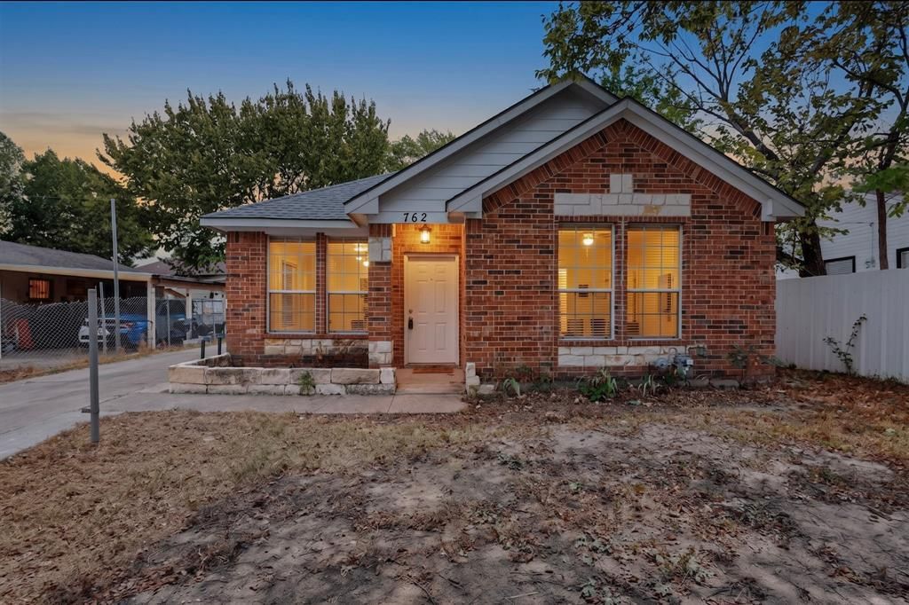 762 Bethpage Avenue, Dallas
