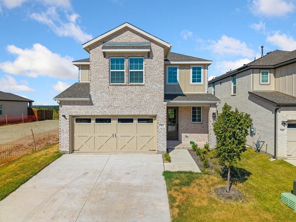 701 Valley Pines Drive, Anna