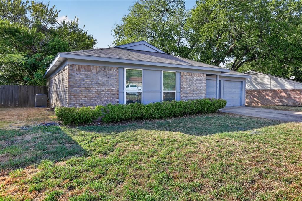 5518 Sarasota Drive, Arlington