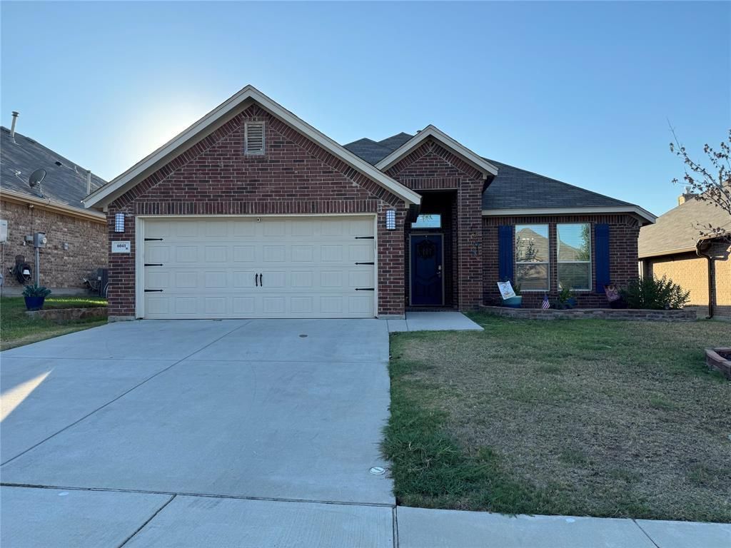 6041 Warmouth Drive, Fort Worth