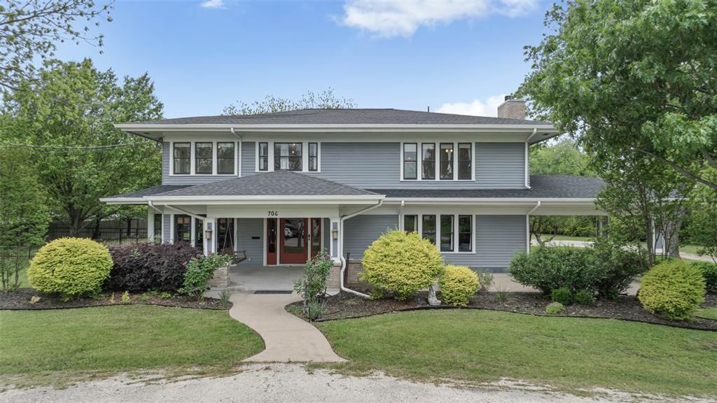 706 S Main Street, Farmersville