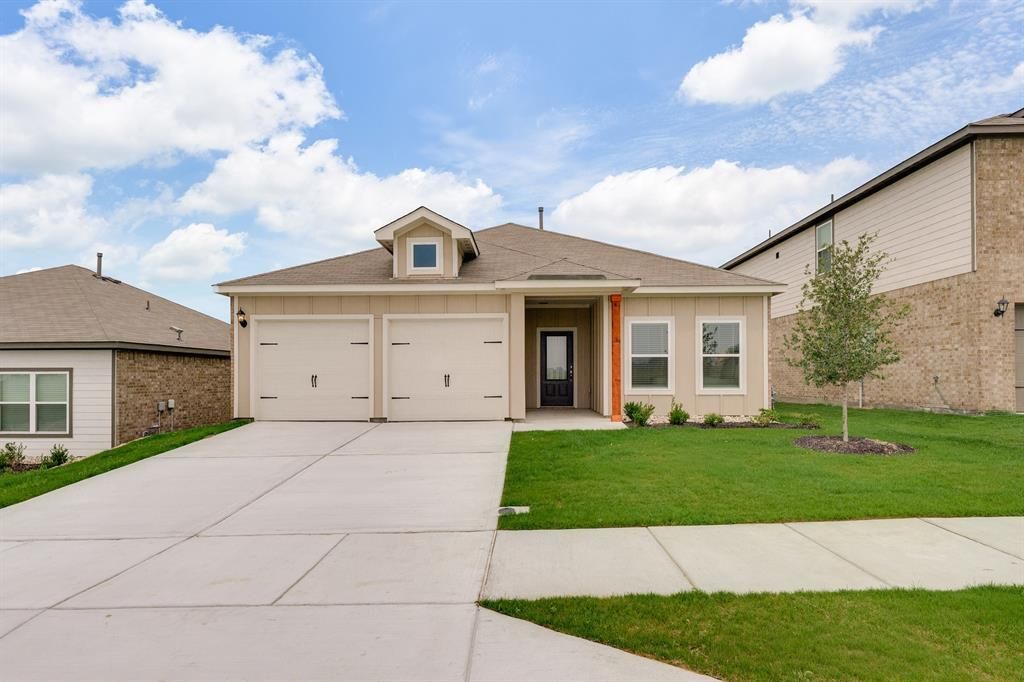 11152 Santana Drive, Fort Worth