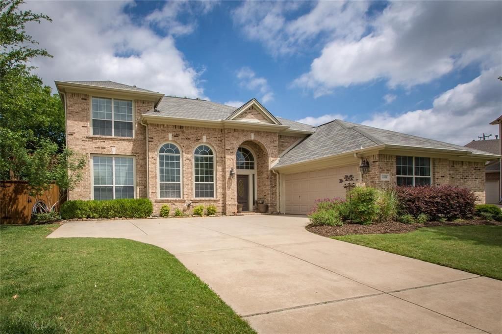 4504 Narrowbrook Drive, Flower Mound
