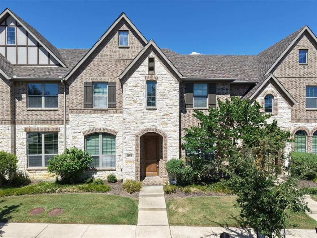 2401b Cort Drive, Carrollton
