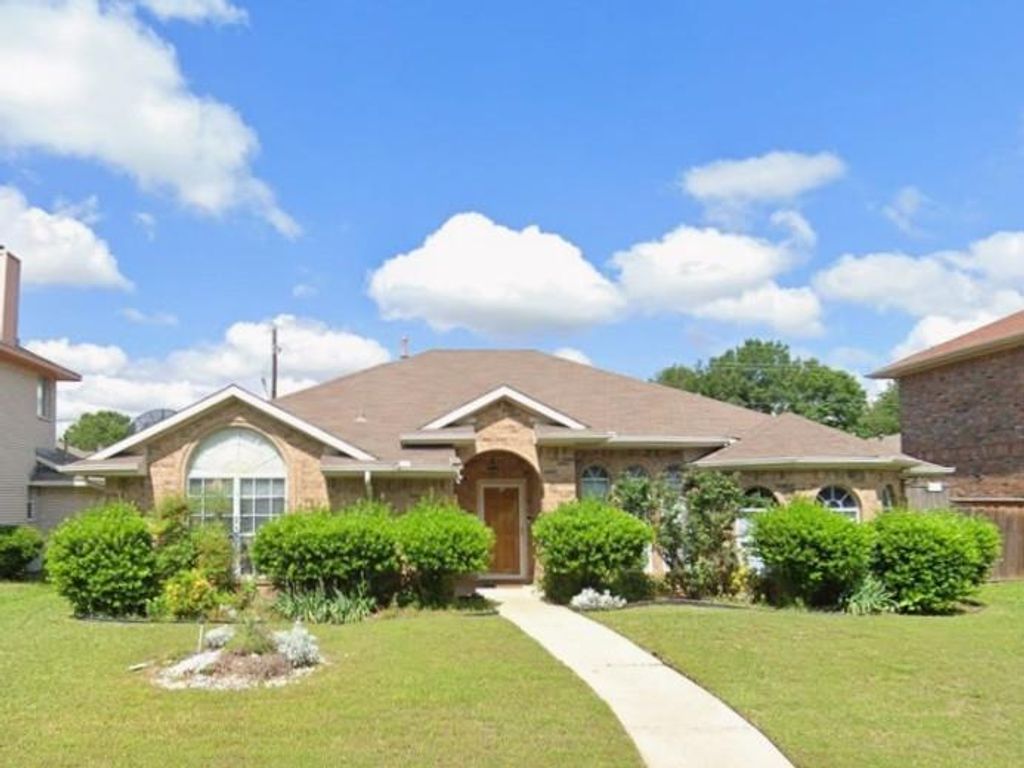 1304 Rosewood Lane, Allen