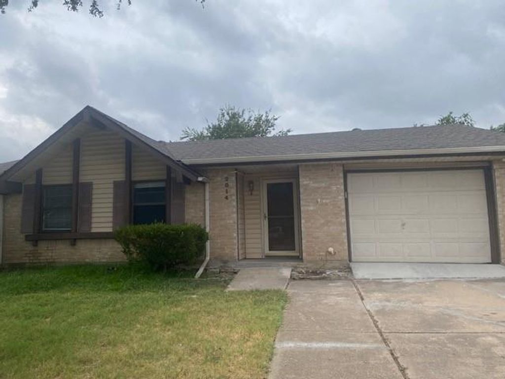 2014 Victoria Road, Carrollton
