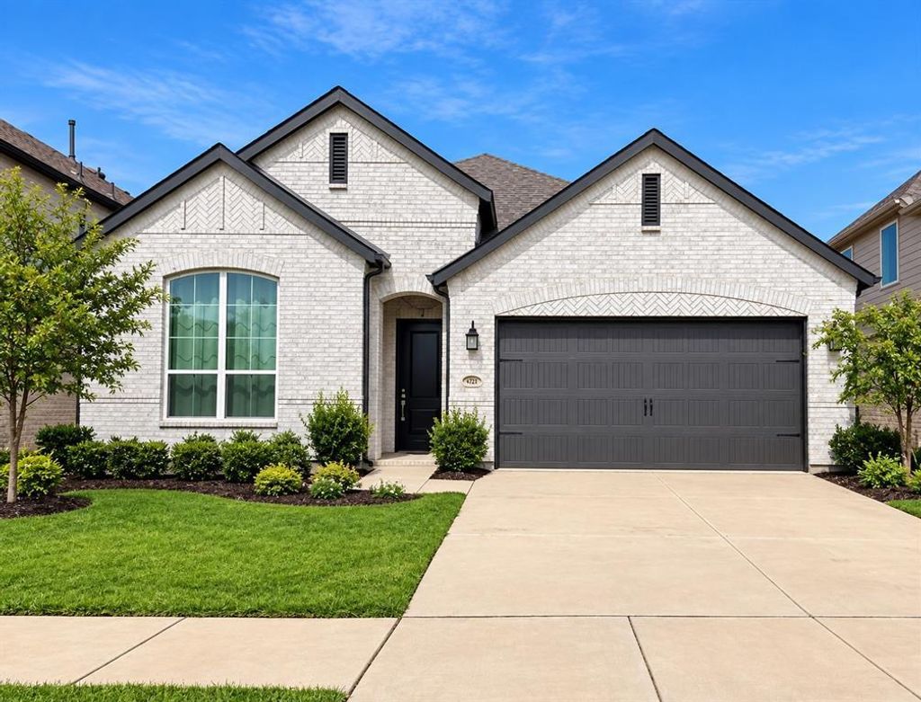 4309 Minnow Cove, Oak Point
