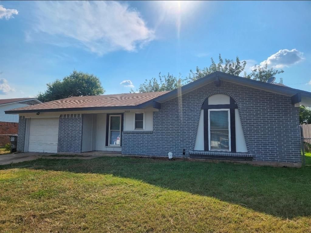 2605 Arlington Lane, Lancaster