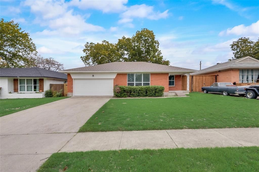 2643 San Medina Avenue, Dallas