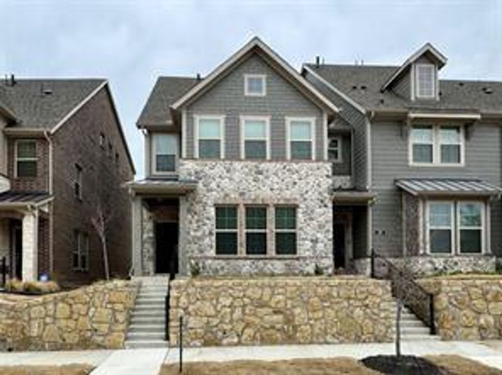 7837 Bayside Drive, Rowlett