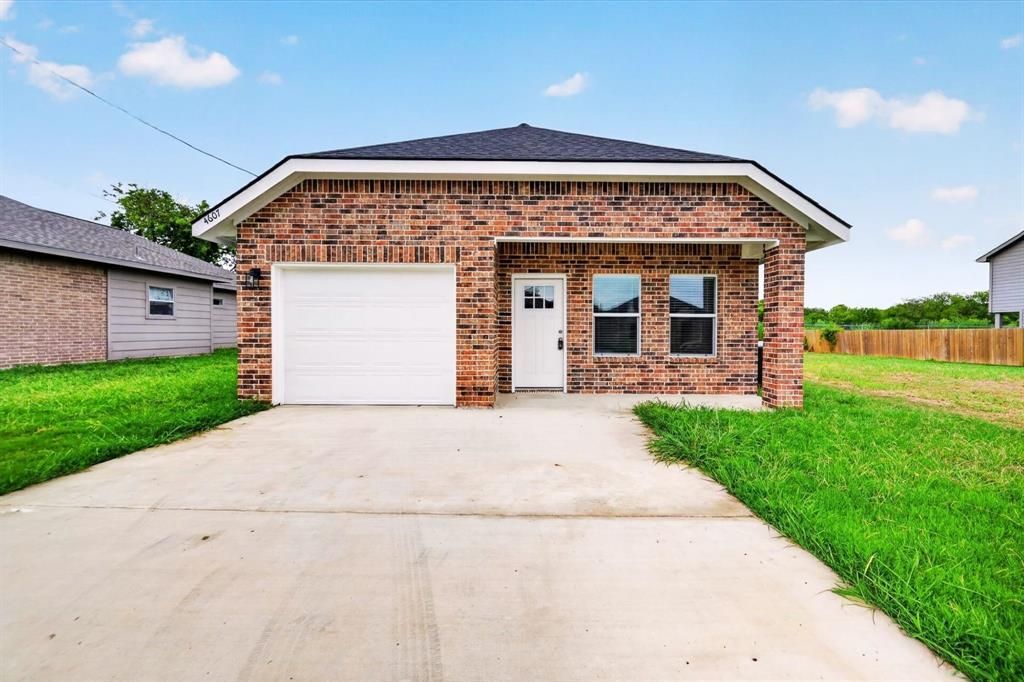 4607 Spencer Street, Greenville