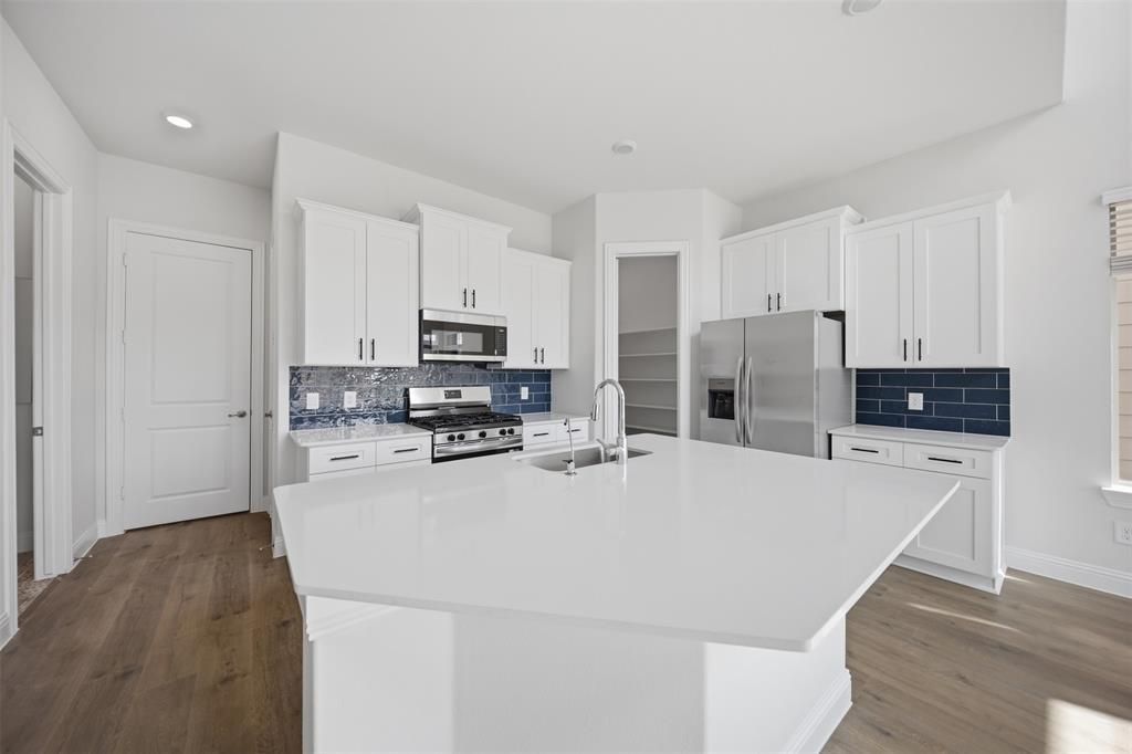 8905 Shoppers Lane, Plano