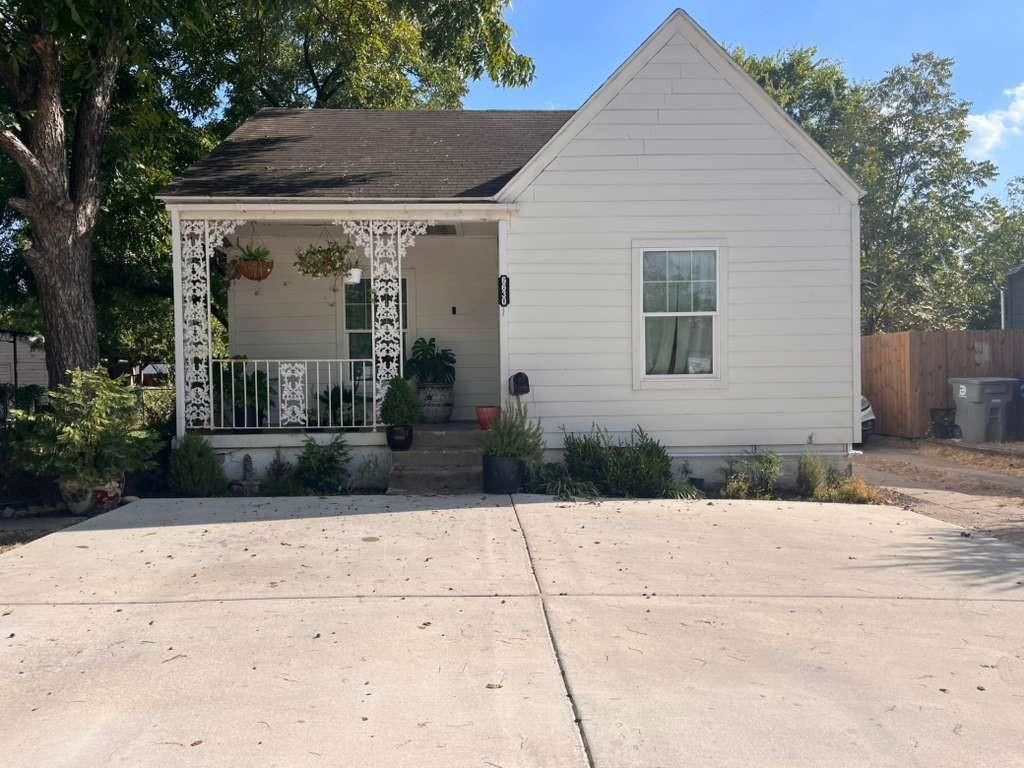 6630 Overlook, Dallas