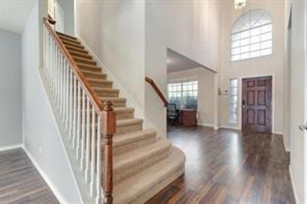 7822 Corona Court, Arlington