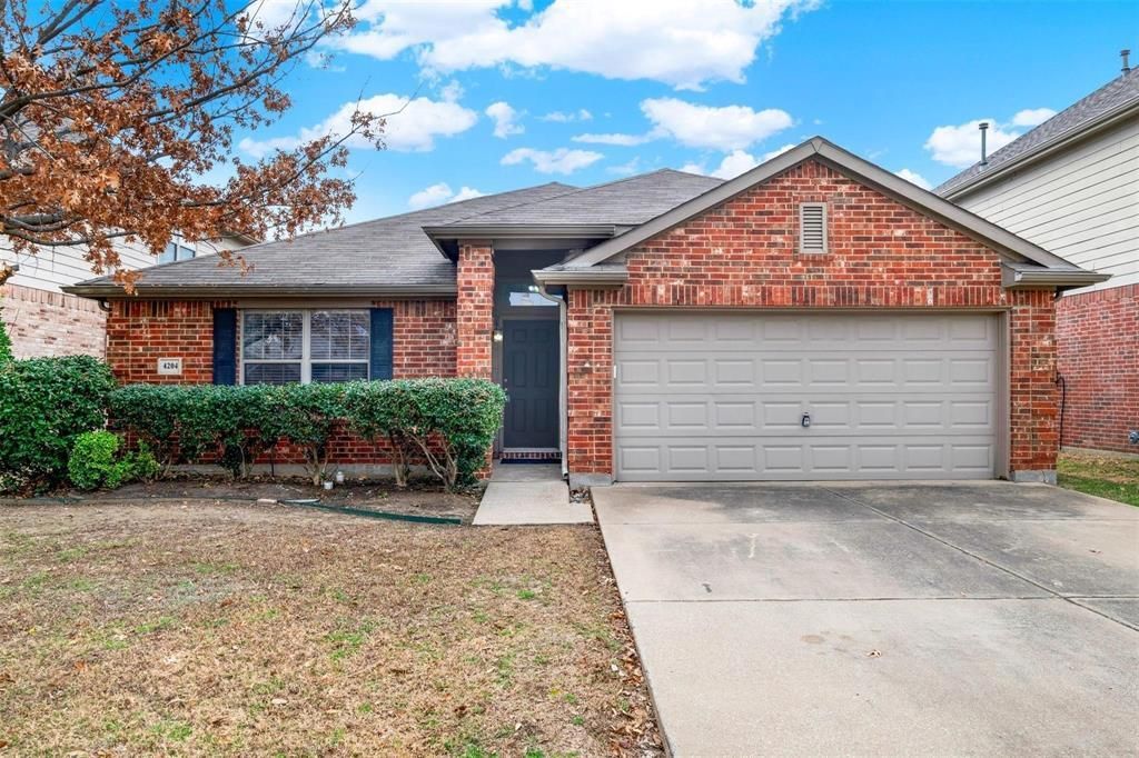 4204 Enchanted Rock Lane, Fort Worth