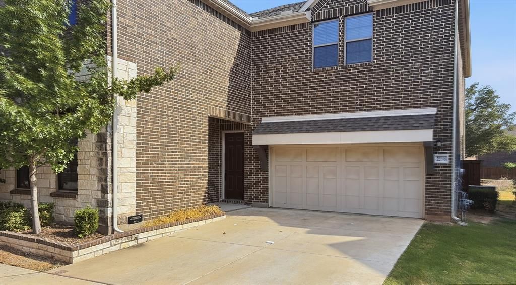 238 Woodson Street, Irving
