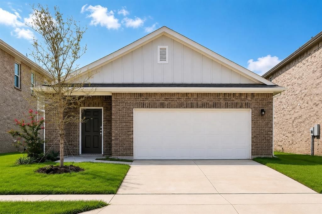 5925 Sahara Drive, Forney