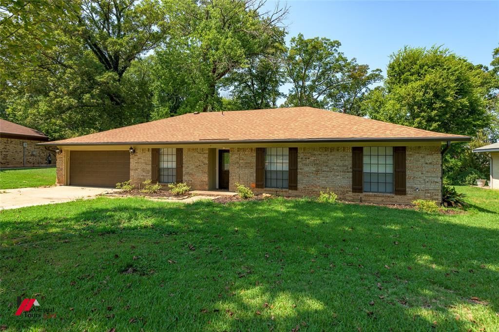 3407 Pine Haven Circle, Haughton