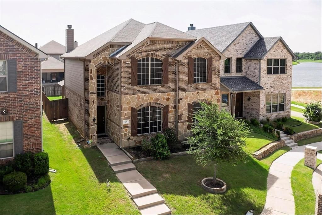 621 Big Horn Road, Aubrey