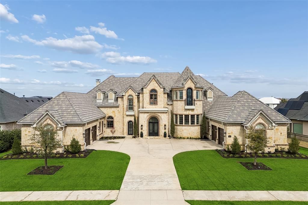 2032 Courtland Drive, Frisco