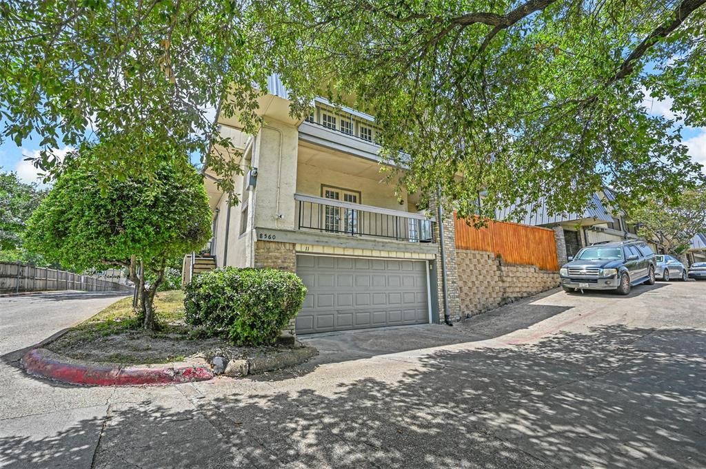 8560 Park Lane 106, Dallas