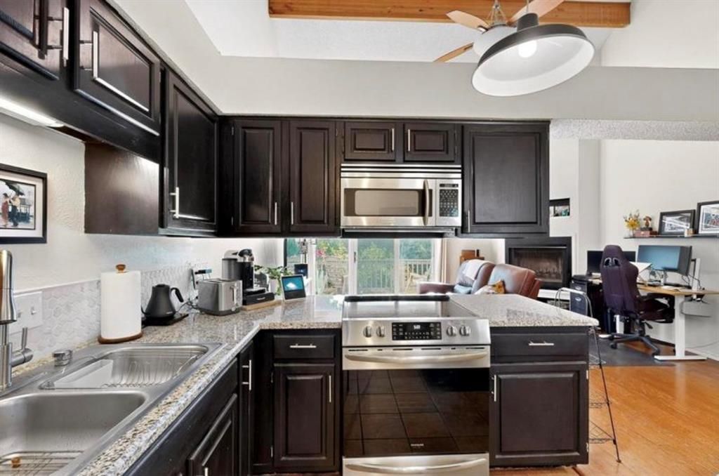 9222 Church Road 114, Dallas