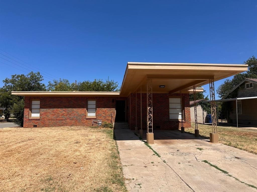 1015 Avenue K, Brownwood