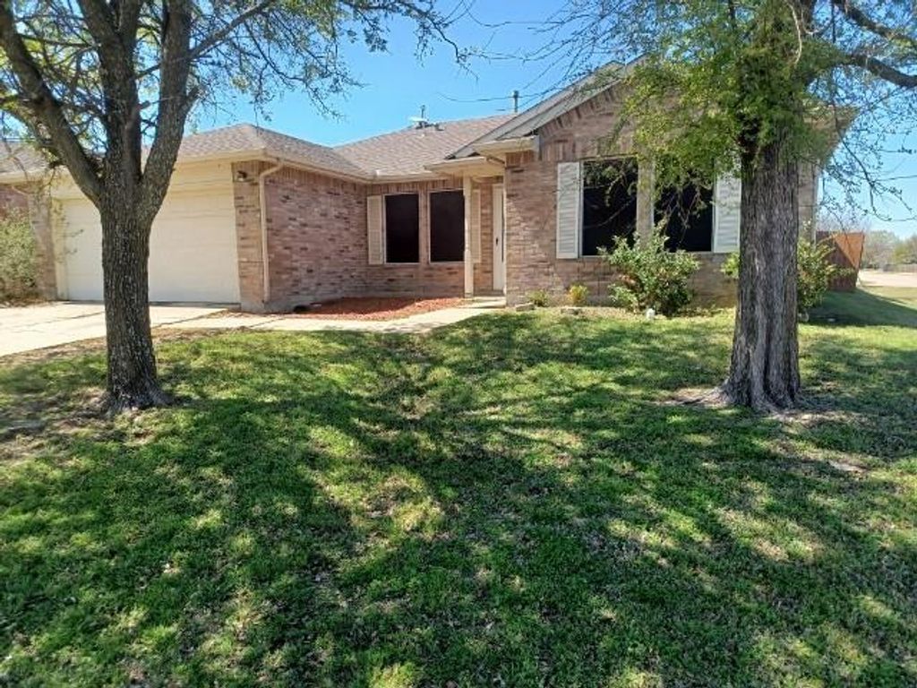 1025 Bainbridge Lane, Forney
