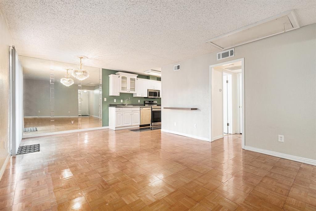 12806 Midway Road 2029, Dallas
