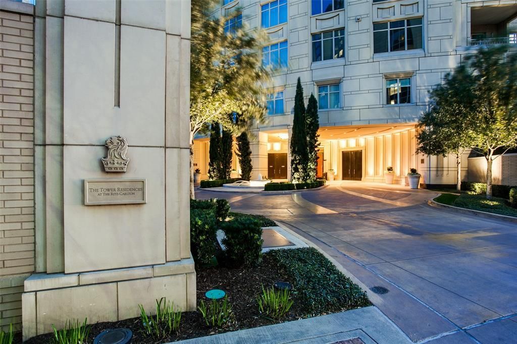 2555 N Pearl Street 1502, Dallas