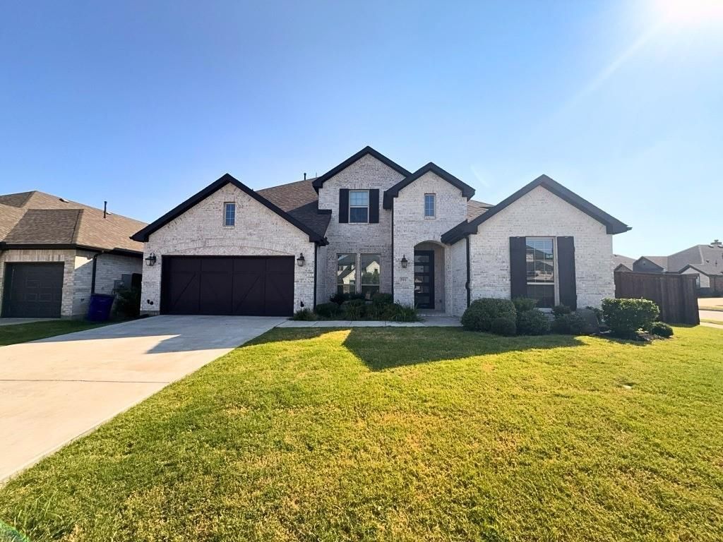 501 Upper Falls Lane, Mansfield