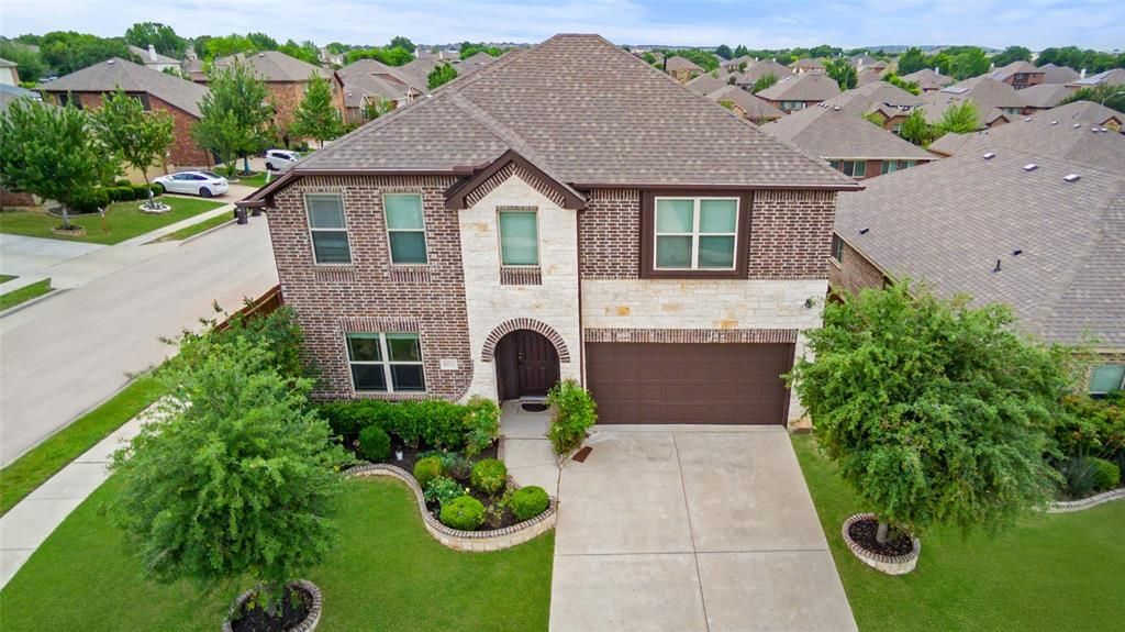 801 Oriel Circle, Fort Worth