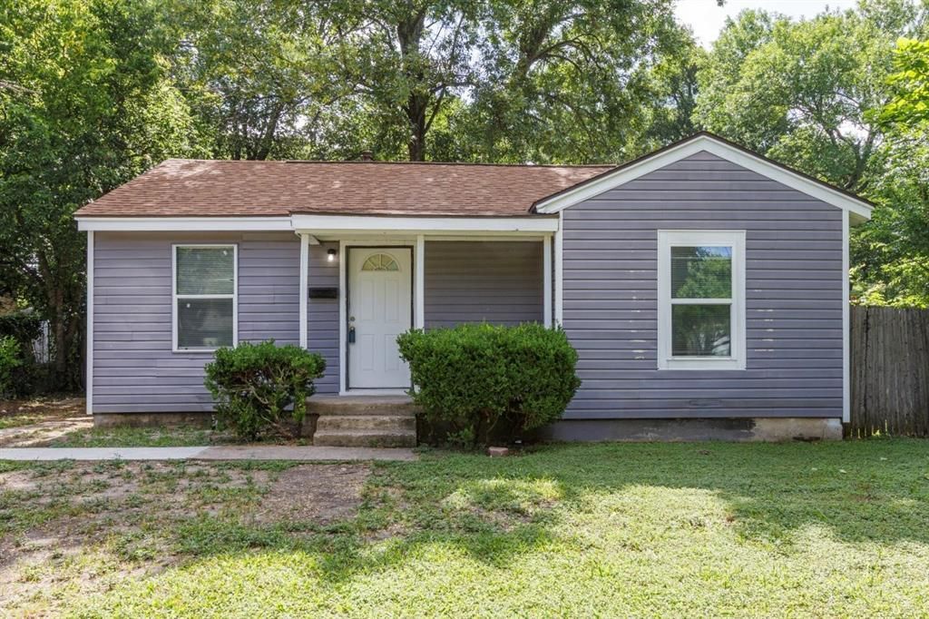 1738 Oak Hill Circle, Dallas
