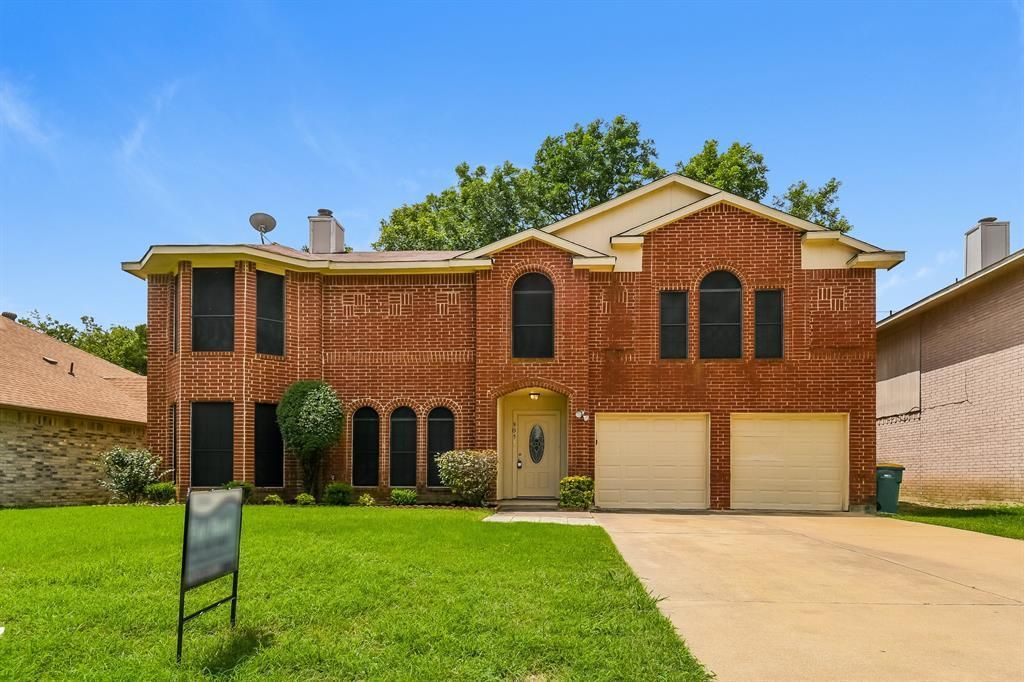 905 Shady Brook Lane, Cedar Hill