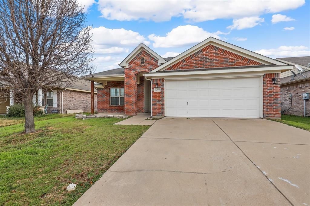 4203 Agate Drive, Granbury