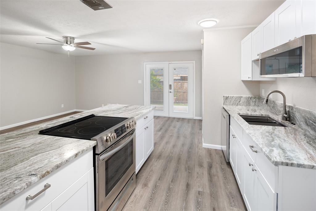 809 Sunny Slope Drive, Allen