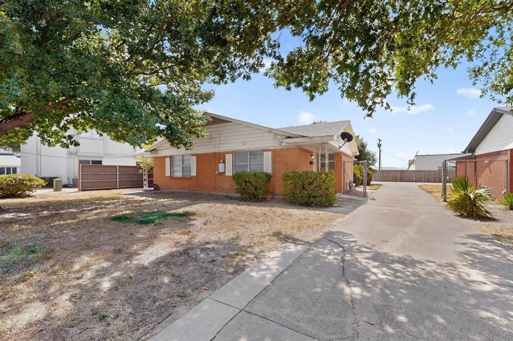 222 W Union Bower Road, Irving