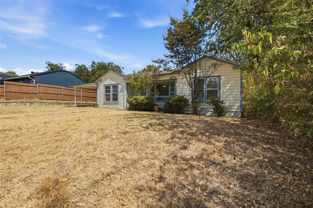 809 S Brazos Street, Weatherford