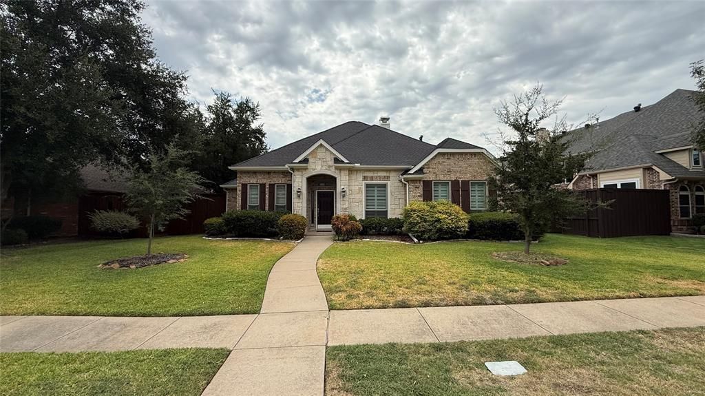 1219 Bridgeway Lane, Allen